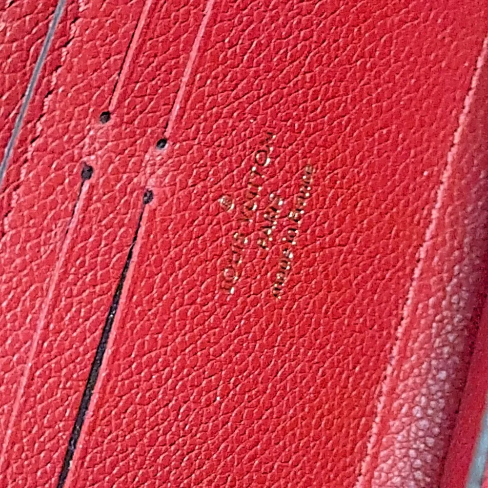 Louis Vuitton Zippy Wallet in Monogram Empreinte Leather - Picture 8 of 15